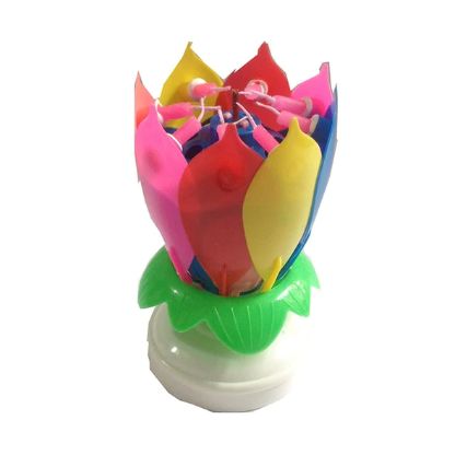 Vela sorpresa multicolor en forma de flor de loto